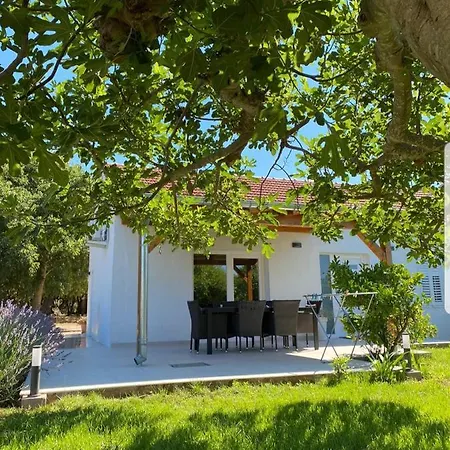House Lucia Villa