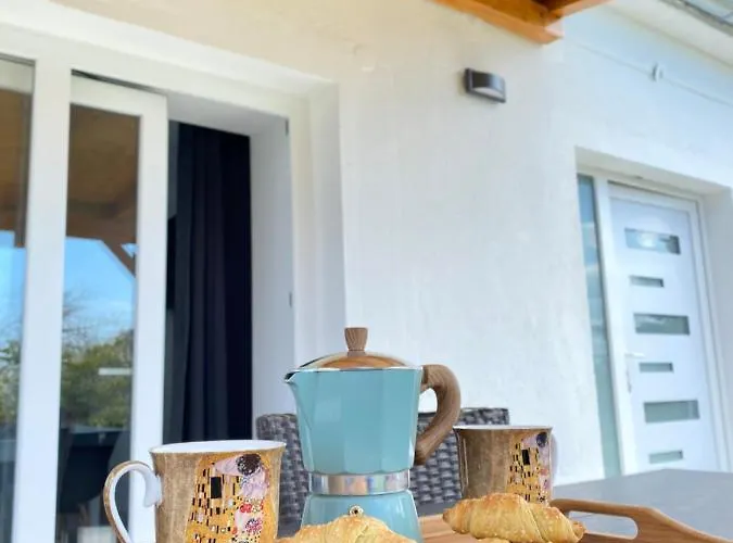 House Lucia וילה Sukošan